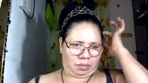 Snapshot of hottycrissy4u chatting on June 2026 05:27:01 AM hottycrissy4u online show from June 2026 05:27:01 AM