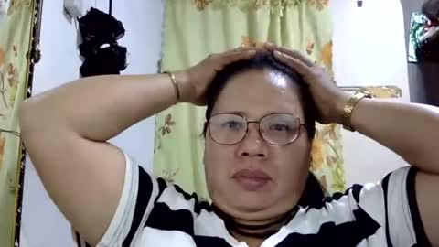 Snapshot of hottycrissy4u chatting on June 2026 08:52:01 AM hottycrissy4u online show from June 2026 08:52:01 AM