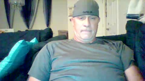 Snapshot of hotyummycock69 chatting on September 2025 02:11:01 AM hotyummycock69 online show from September 2025 02:11:01 AM