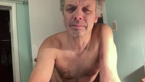 Snapshot of howlingatnothing chatting on December 2024 02:20:02 AM howlingatnothing online show from December 2024 02:20:02 AM