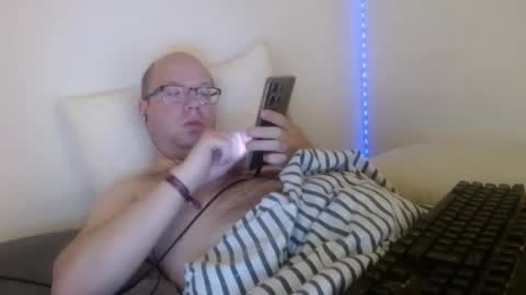 Christian online show from October 2025 12:00:01 AM