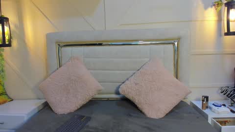 Snapshot of huddah_cam chatting on January 2025 11:38:02 AM huddah online show from January 2025 11:38:02 AM