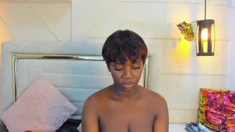 Snapshot of huddah_cam chatting on February 2025 02:32:01 PM huddah online show from February 2025 02:32:01 PM