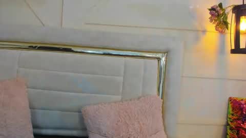 Snapshot of huddah_cam chatting on February 2025 05:36:02 PM huddah online show from February 2025 05:36:02 PM