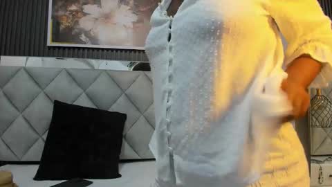 Snapshot of huddah_cam chatting on October 2025 11:22:01 AM huddah online show from October 2025 11:22:01 AM