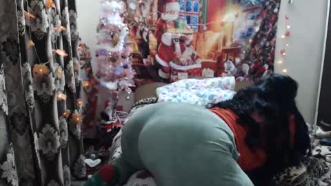 hugeassdevil online show from December 2024 12:32:02 AM