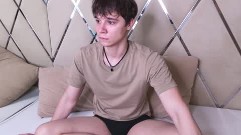 ANTHONY online show from October 2025 04:40:02 AM