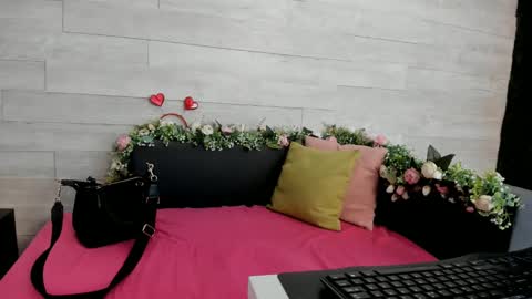 Erin online show from February 2025 08:19:02 AM