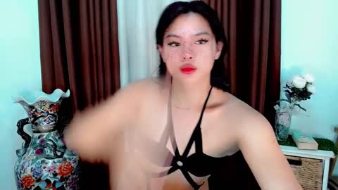 nathalie online show from September 2025 02:31:01 PM