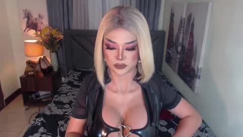 Christine online show from January 2025 02:52:01 PM