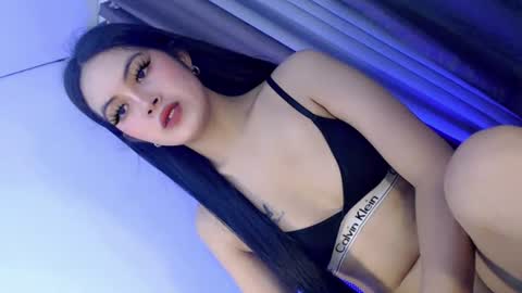 Snapshot of hugecockyanny chatting on June 2026 12:17:02 AM Yhanie online show from June 2026 12:17:02 AM