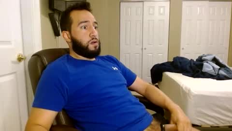 Snapshot of hugedicktop chatting on February 2025 06:15:02 AM Big Dick Top online show from February 2025 06:15:02 AM