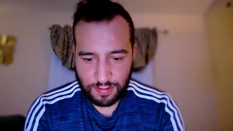 Snapshot of hugedicktop chatting on October 2025 05:15:01 AM Big Dick Top online show from October 2025 05:15:01 AM