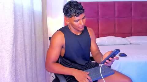 Snapshot of hugo_cano chatting on January 2026 09:29:01 PM Hugo Cano online show from January 2026 09:29:01 PM