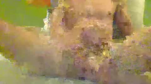 hugo_theboss_ online show from February 2025 07:06:02 PM