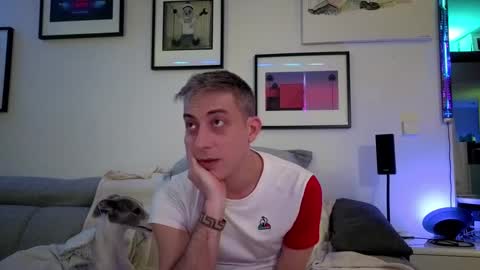 Hugo online show from February 2025 08:42:01 PM