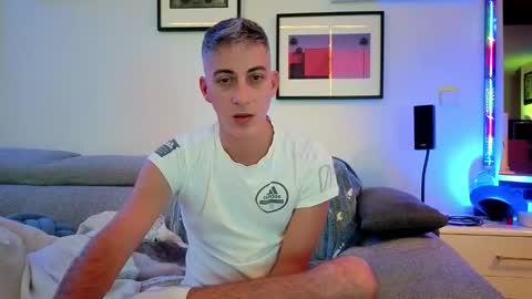 Hugo online show from November 2025 10:21:02 PM