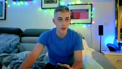 Hugo online show from December 2025 04:36:01 PM