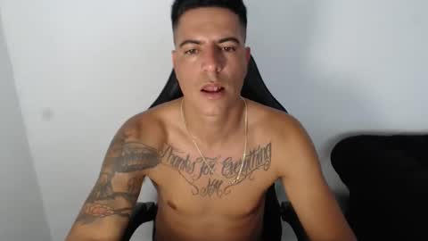 Snapshot of hugopino chatting on February 2026 01:10:01 PM Richard14 online show from February 2026 01:10:01 PM