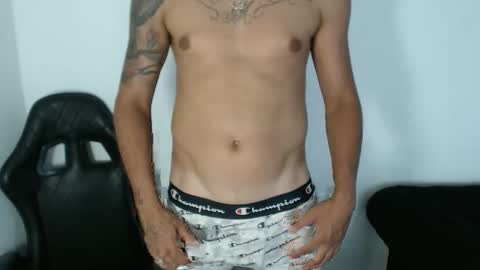 Snapshot of hugopino chatting on February 2026 02:43:01 PM Richard14 online show from February 2026 02:43:01 PM