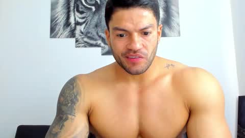 Snapshot of humber_eli chatting on November 2025 12:59:02 PM Eli online show from November 2025 12:59:02 PM