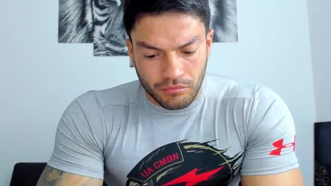 Snapshot of humber_eli chatting on November 2025 12:05:02 AM Eli online show from November 2025 12:05:02 AM