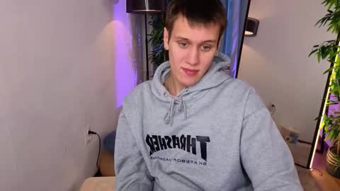 Hunter steele online show from October 2025 02:48:01 PM