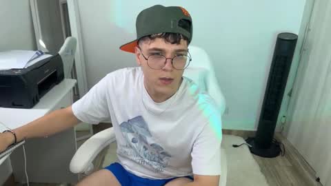 hun_damer online show from November 2025 09:14:02 PM