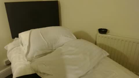 hung1mike online show from October 2025 11:03:01 PM