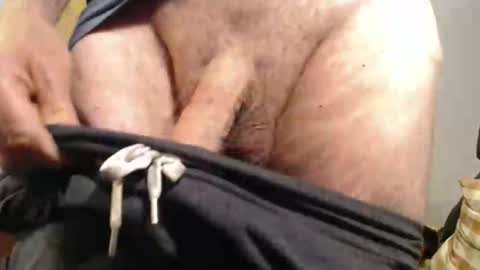 Big uncut cock dripping online show from September 2025 02:35:02 AM