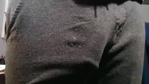 Big uncut cock dripping online show from September 2025 01:24:02 PM