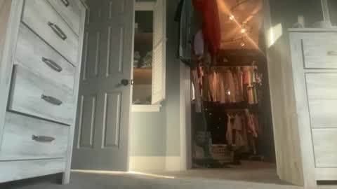 HungSlut online show from January 2025 08:15:02 PM