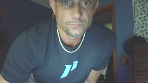 Snapshot of hunglikeray2286 chatting on May 2026 05:15:01 AM hunglikeray2286 online show from May 2026 05:15:01 AM