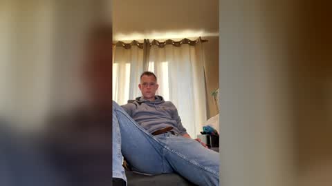 Snapshot of hungteasex chatting on April 2026 04:54:01 PM HungTeaseX online show from April 2026 04:54:01 PM