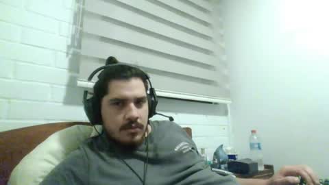 Snapshot of hungweeb chatting on April 2026 03:37:01 AM Rod online show from April 2026 03:37:01 AM