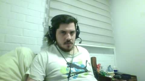 Snapshot of hungweeb chatting on April 2026 03:37:02 AM Rod online show from April 2026 03:37:02 AM