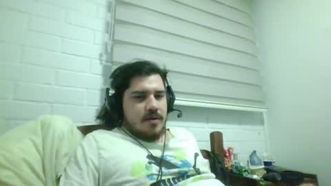 Snapshot of hungweeb chatting on April 2026 04:46:01 AM Rod online show from April 2026 04:46:01 AM