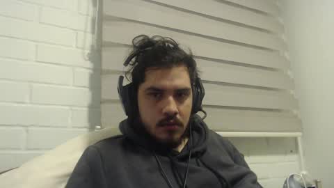 Snapshot of hungweeb chatting on April 2026 03:01:04 AM Rod online show from April 2026 03:01:04 AM