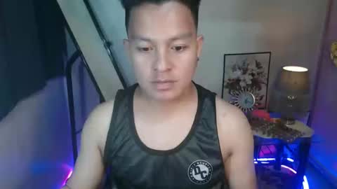 hunk_danny online show from March 2025 08:29:02 PM