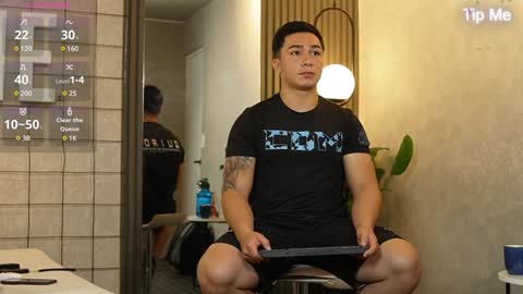 hunk_ryan online show from December 2024 11:59:01 AM