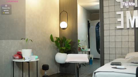 hunk_ryan online show from January 2025 12:53:02 PM