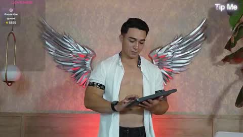 hunk_ryan online show from October 2025 12:30:02 PM