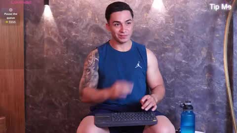hunk_ryan online show from November 2025 12:16:02 PM
