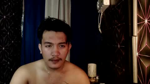 hunkylloyd online show from December 2024 07:04:02 PM