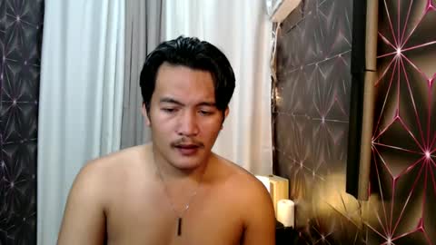 hunkylloyd online show from February 2025 04:22:01 AM