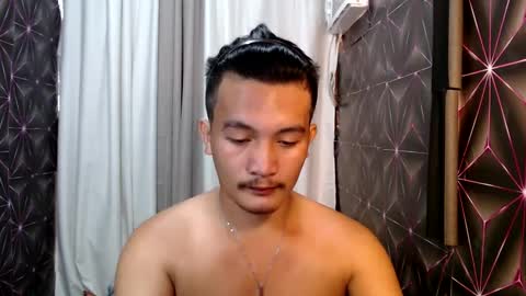 hunkylloyd online show from February 2025 03:39:02 AM