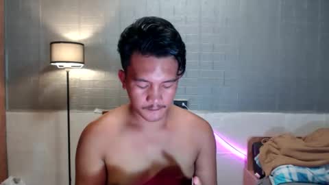 hunkylloyd online show from February 2026 06:22:01 AM