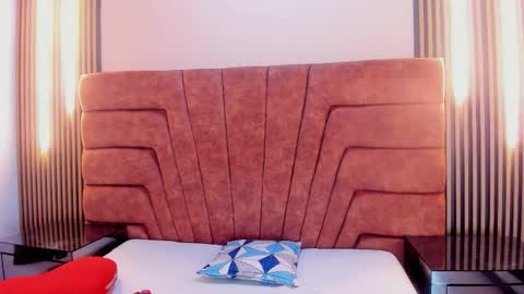 hunter online show from December 2025 03:56:01 AM