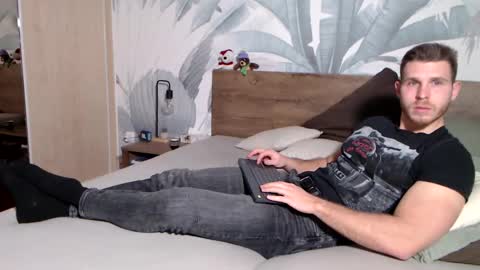 Hunter Bridges online show from January 2025 02:42:01 PM