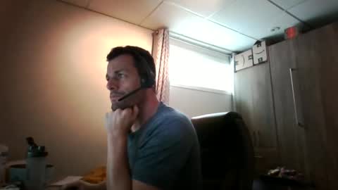 hurley7890 online show from November 2025 04:20:02 PM